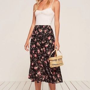Reformation Perry Skirt in Carondelet Floral Med